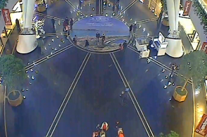 Centro comercial y de entretenimiento Khan Shatyr. Webcam de Astana en línea