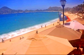 Playa El Médano en el Hotel Villa del Palmar. Cámaras web en Cabo San Lucas.