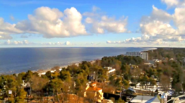 Panorama de la ciudad de Jurmala en tiempo real