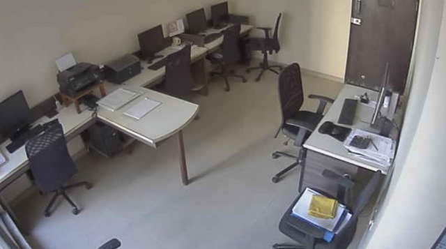 La oficina de la empresa privada. La web de la cámara de mumbai en línea