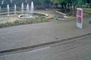 Fuente en el centro de la herradura. Webcam de Pyatigorsk en línea