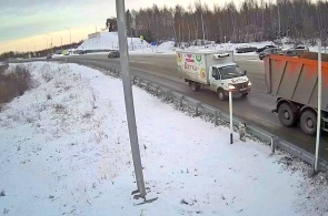 Cámara en el punto de control de la ciudad de salehard. Webcams de labytnangi